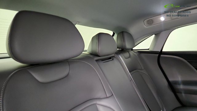 Used 2025 Lucid Air Pure RWD image 40