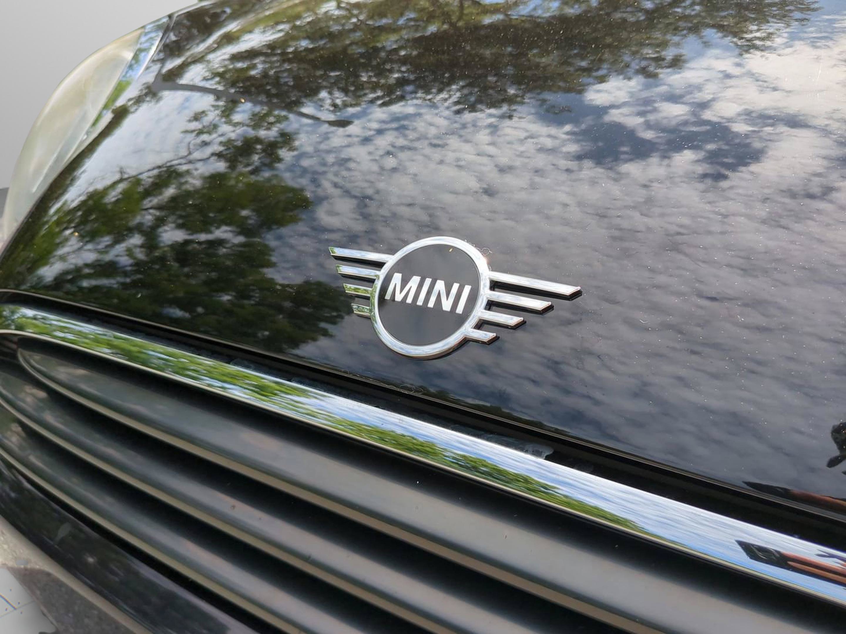 Used 2021 MINI Cooper 2-Door Hardtop FWD image 31