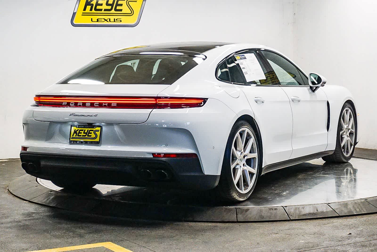 Certified 2024 Porsche Panamera 4 AWD/4WD image 4