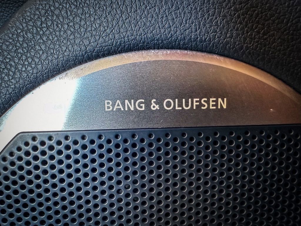 Used 2023 Genesis GV60 Performance image 22