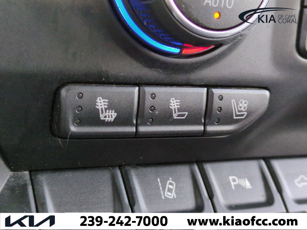 Used 2020 Chevrolet Silverado 2500 LTZ w/ LTZ Premium Package image 20