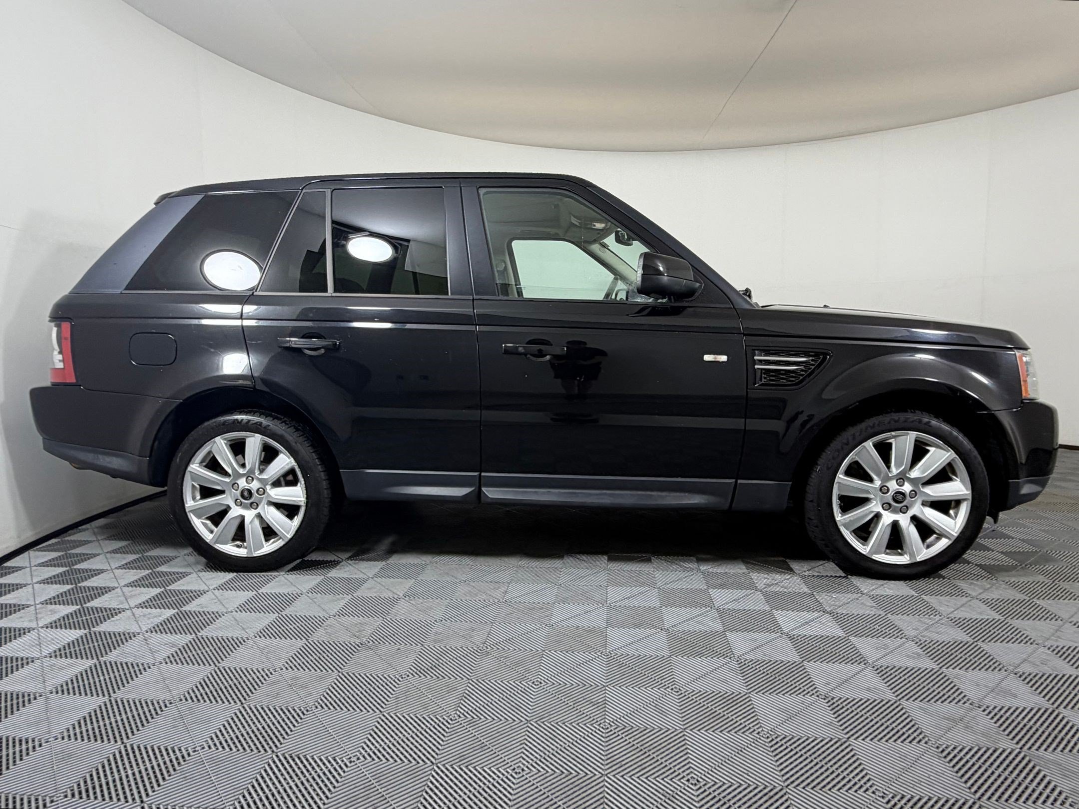 Used 2013 Land Rover Range Rover Sport GT Limited Edition AWD/4WD image 8