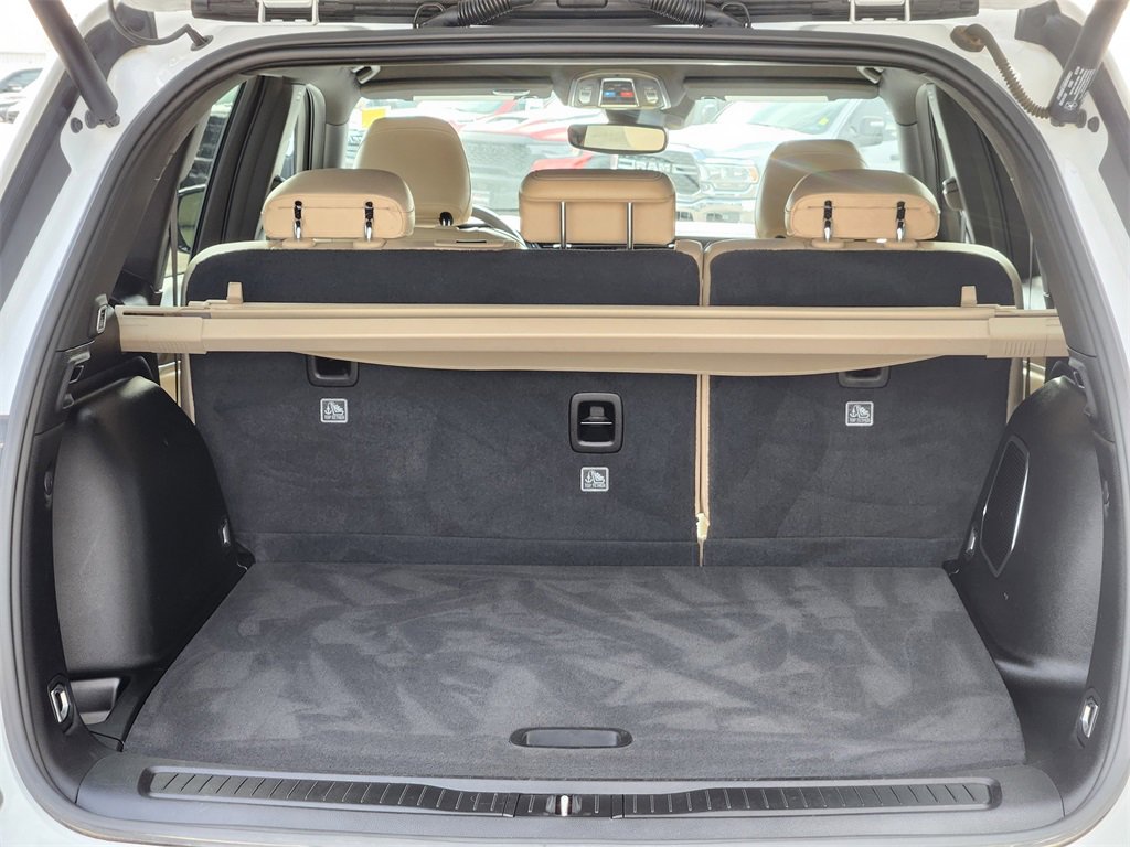 Used 2023 Jeep Grand Cherokee Limited w/ Trailer Tow Prep Group (B) image 10