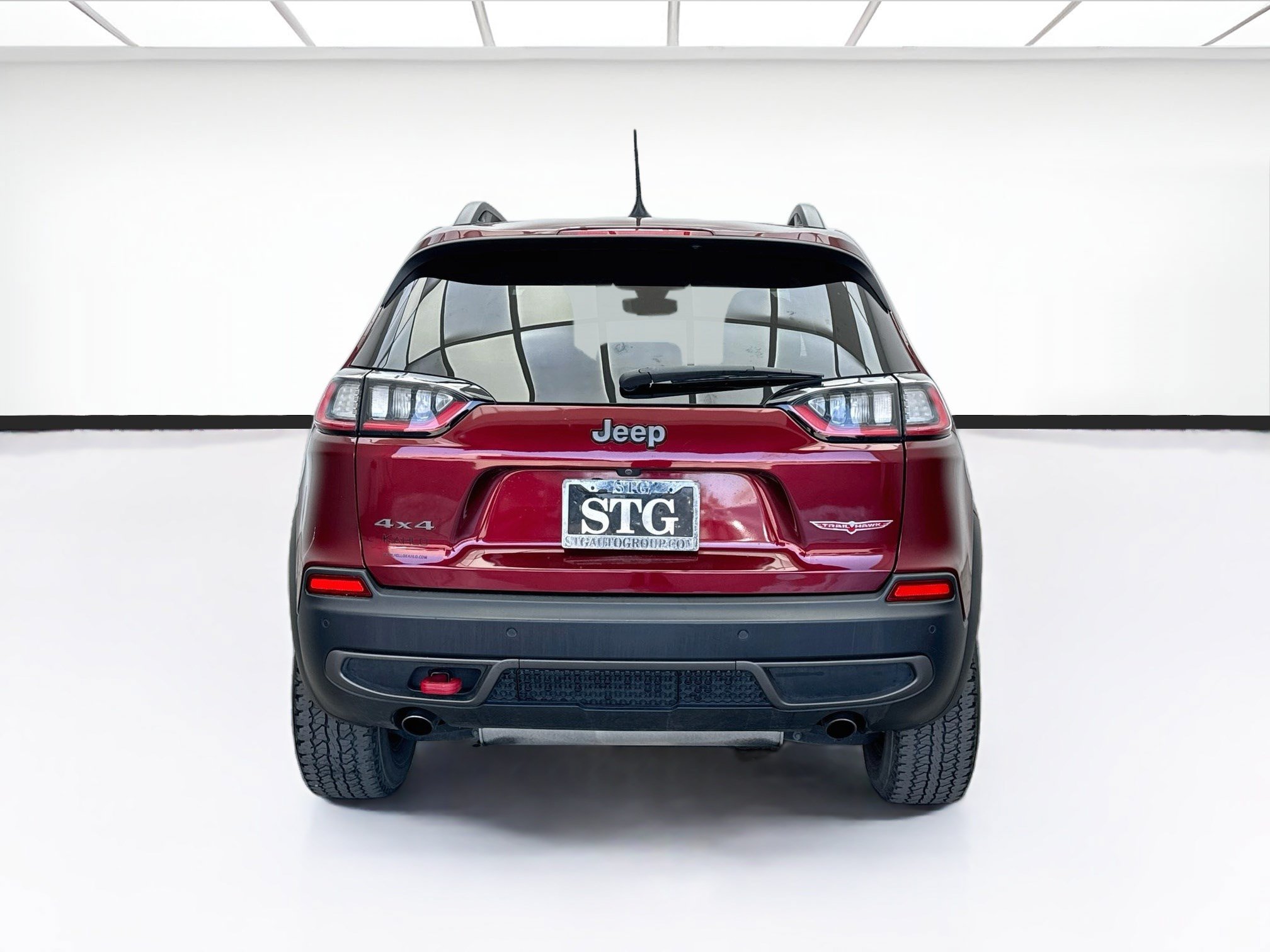 Used 2020 Jeep Cherokee Trailhawk w/ Cold Weather Group AWD/4WD image 5
