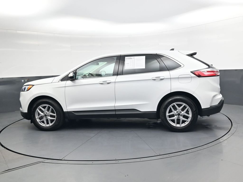 Used 2023 Ford Edge SEL image 7
