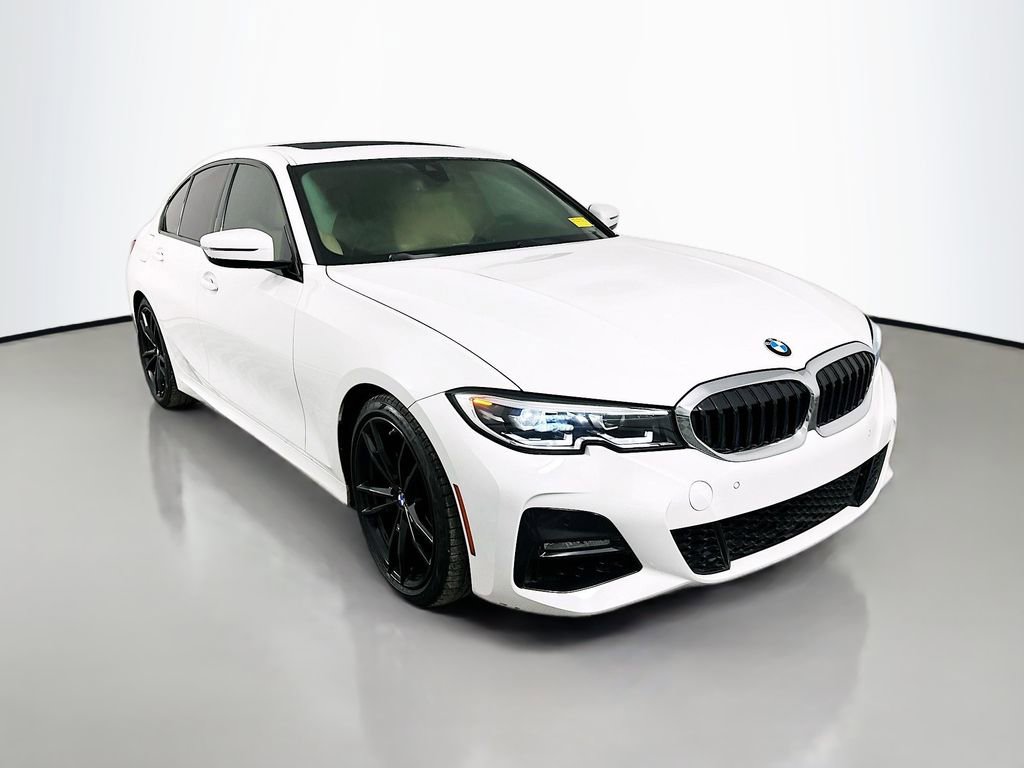 Used 2022 BMW 330i Sedan w/ M Sport Package image 3