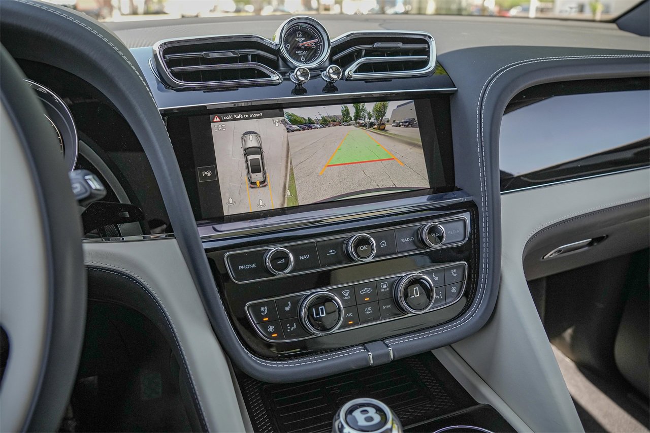 New 2025 Bentley Bentayga Extended Wheelbase image 29