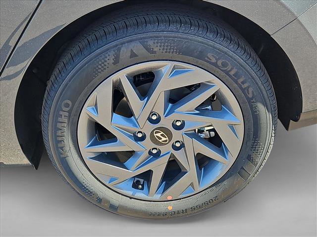 New 2026 Hyundai Elantra Blue image 10