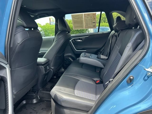 Used 2025 Toyota RAV4 XSE AWD/4WD image 18