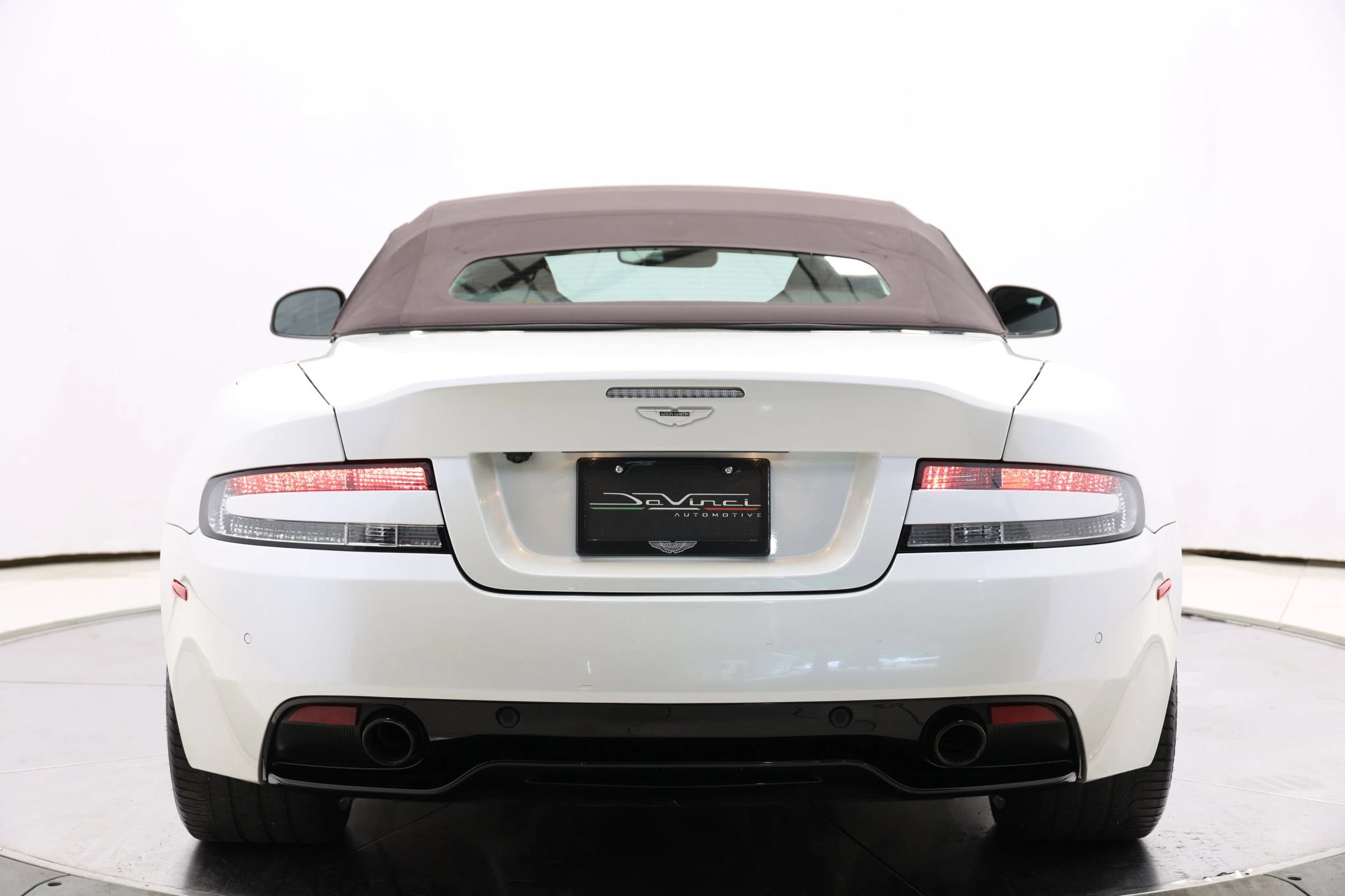 Used 2016 Aston Martin DB9 GT RWD image 94