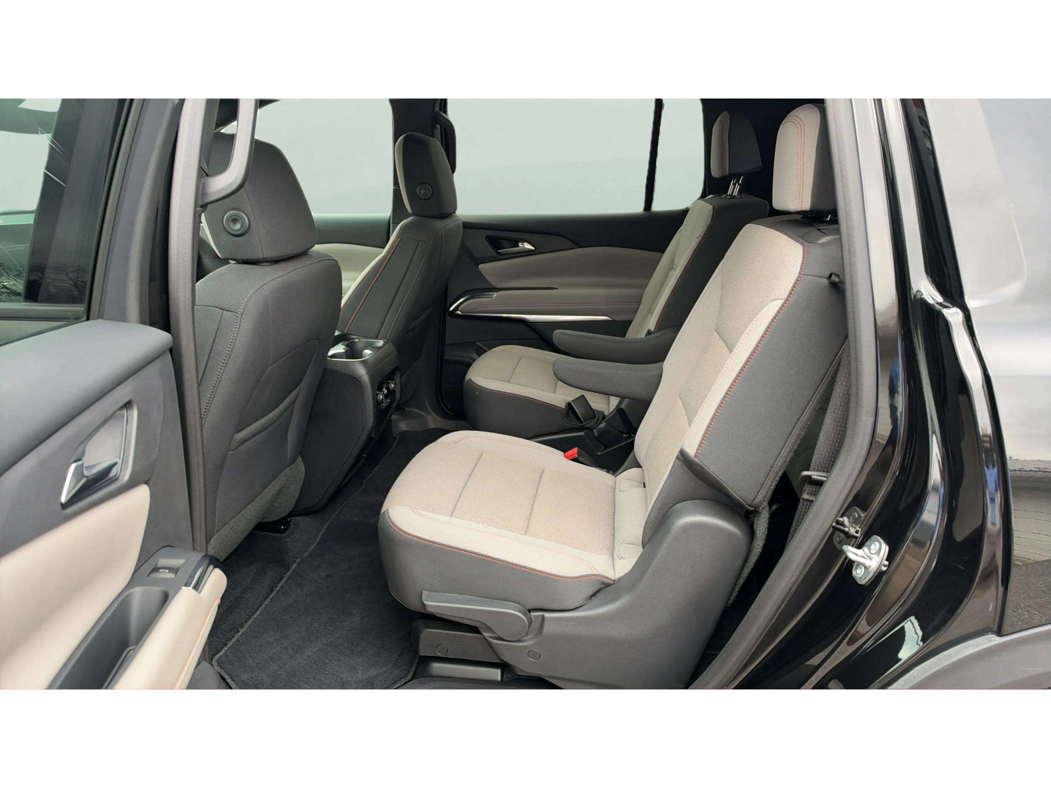 Used 2026 Chevrolet Traverse LT w/ Driver Confidence Package AWD/4WD image 12