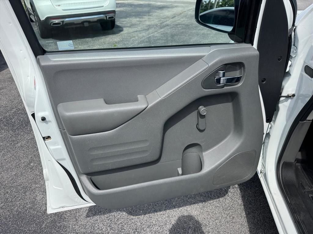 Used 2019 Nissan Frontier S RWD image 16