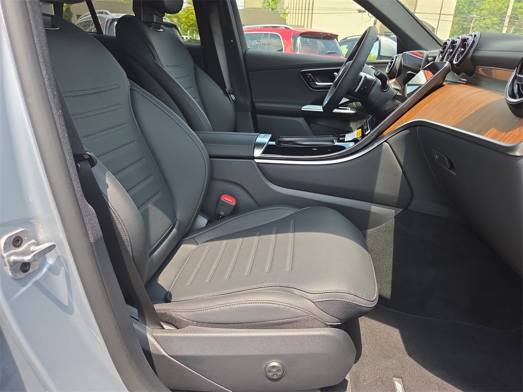 New 2025 Mercedes-Benz GLC 350e 4MATIC image 17