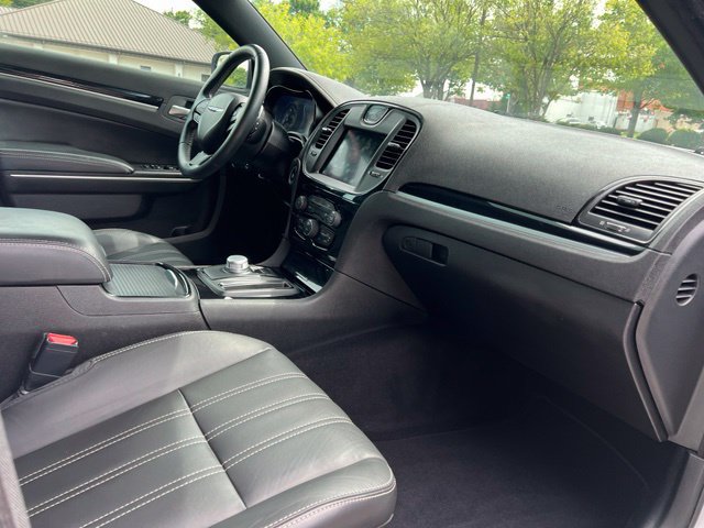 Used 2019 Chrysler 300 S w/ S Model Appearance Package RWD image 21