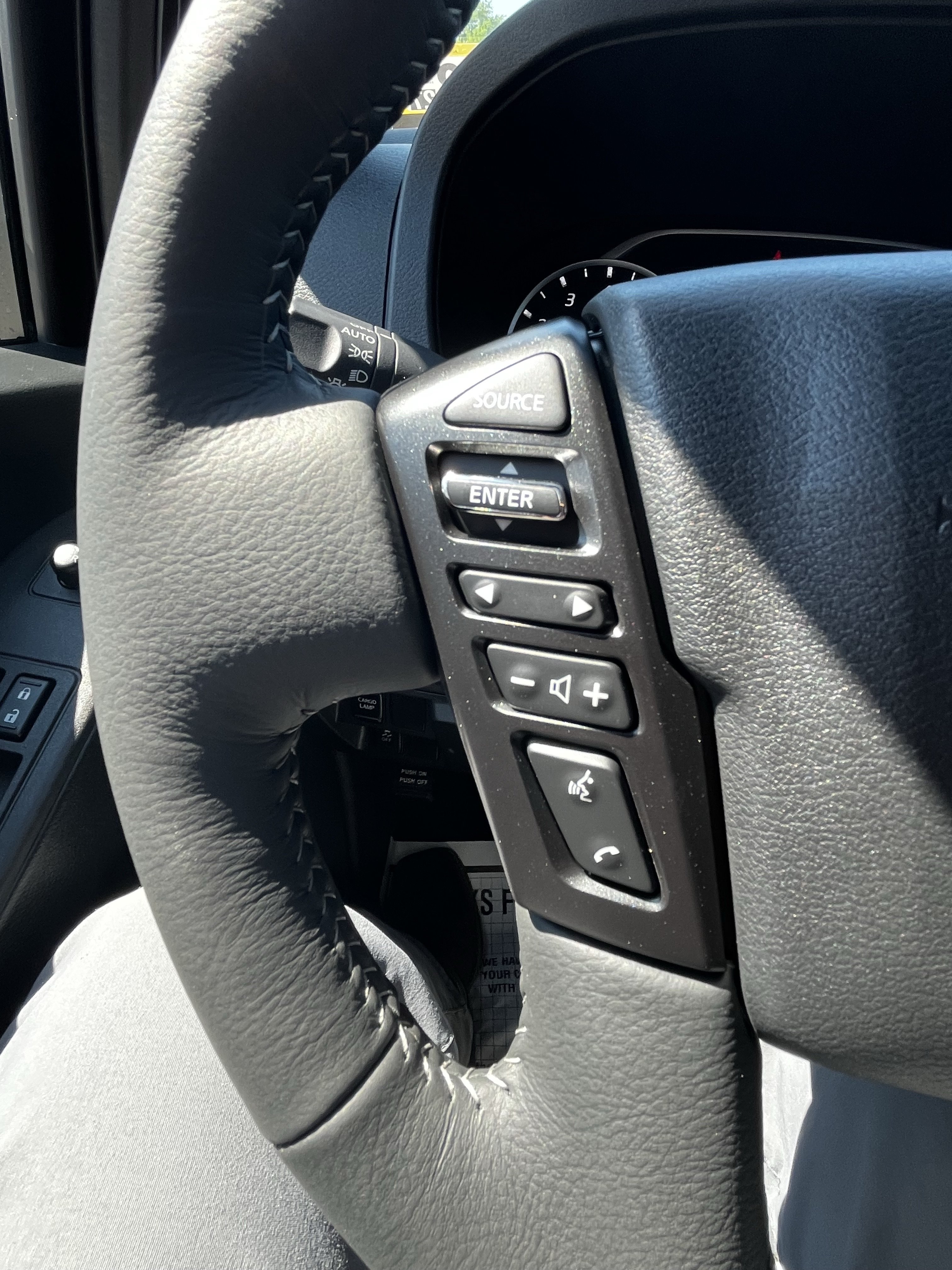 New 2026 Nissan Frontier SV w/ All-Weather Content Package AWD/4WD image 20