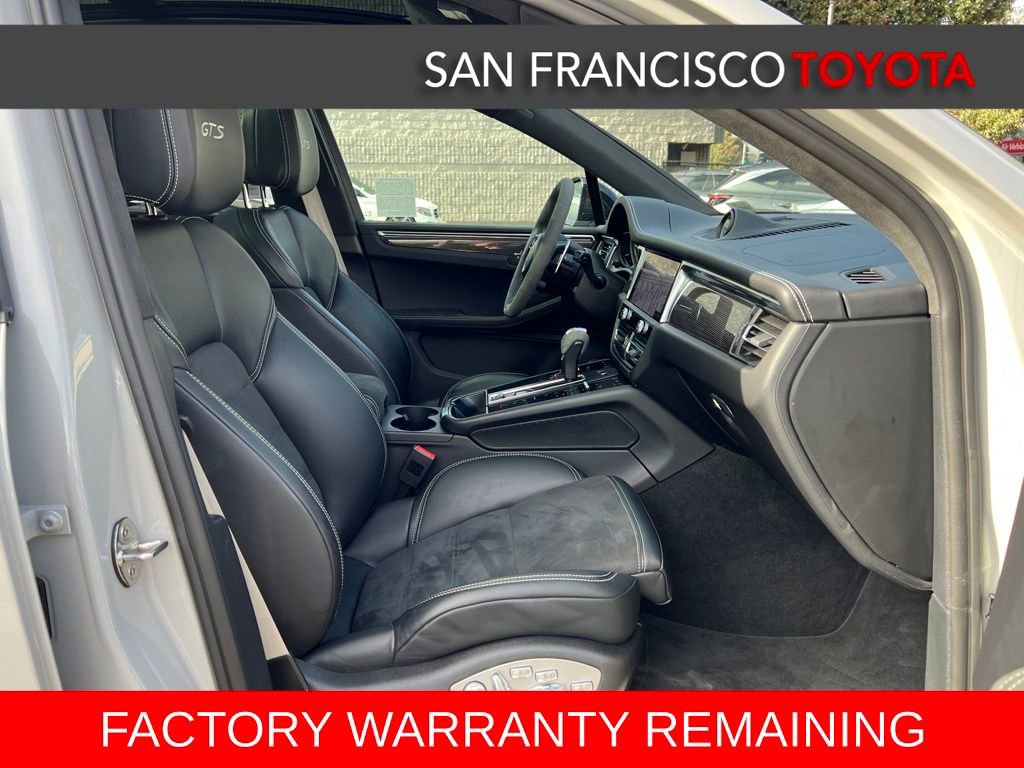 Used 2024 Porsche Macan GTS image 23