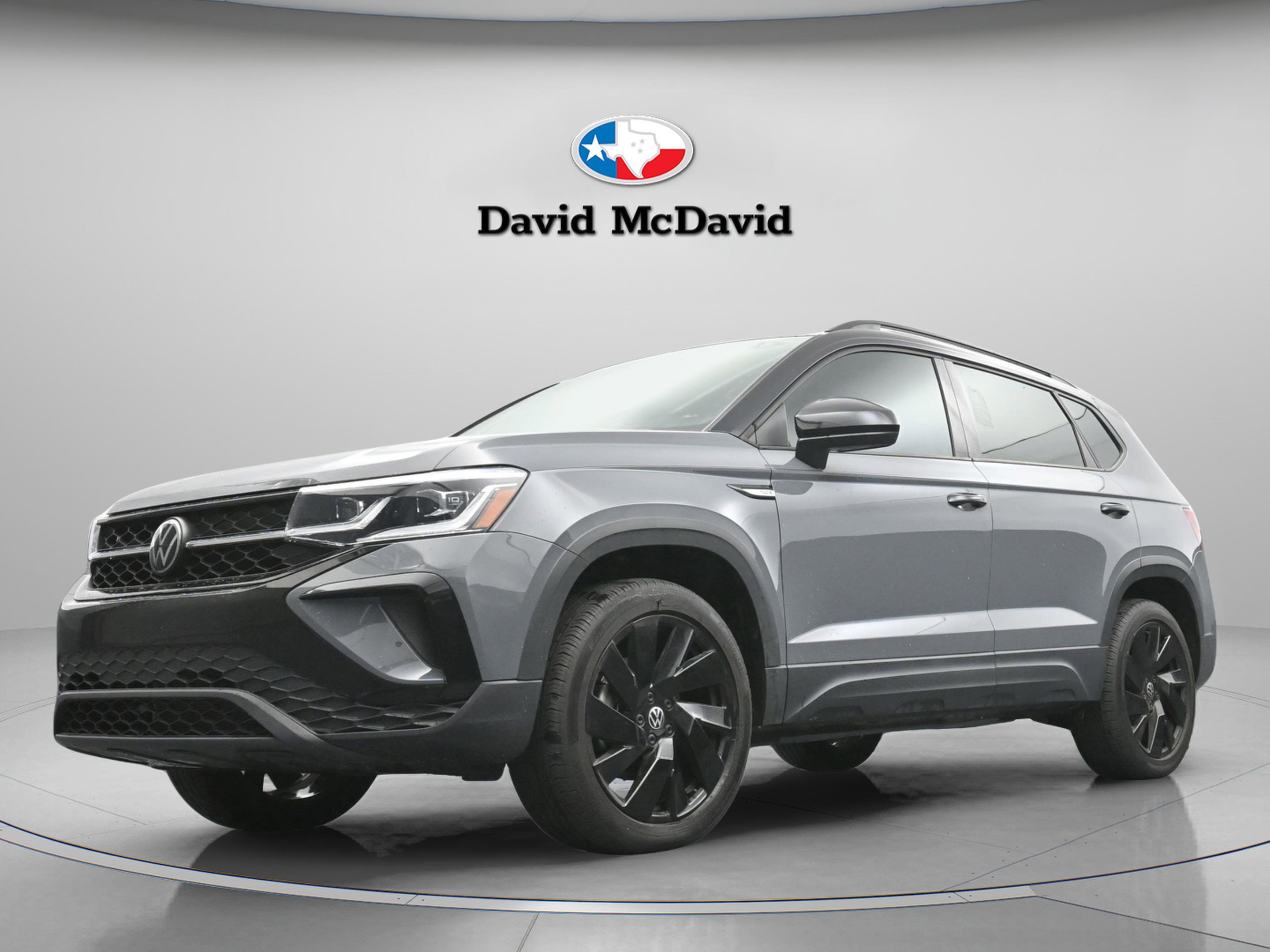 Used 2024 Volkswagen Taos SE image 4