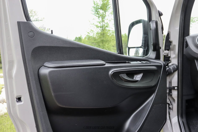 Used 2023 Mercedes-Benz Sprinter 2500 image 45