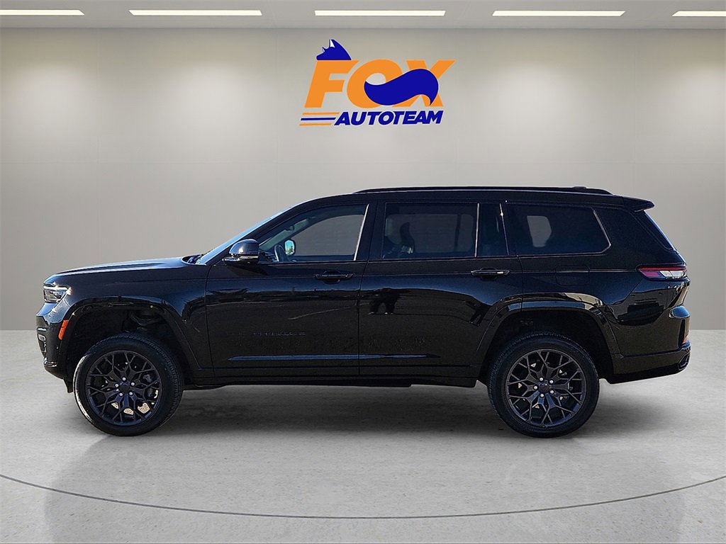Used 2023 Jeep Grand Cherokee L Summit image 2