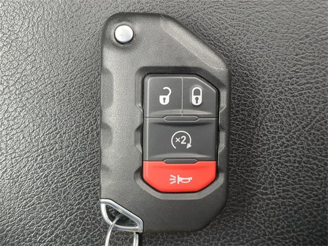 Used 2021 Jeep Wrangler Unlimited Sahara w/ Safety Group image 34