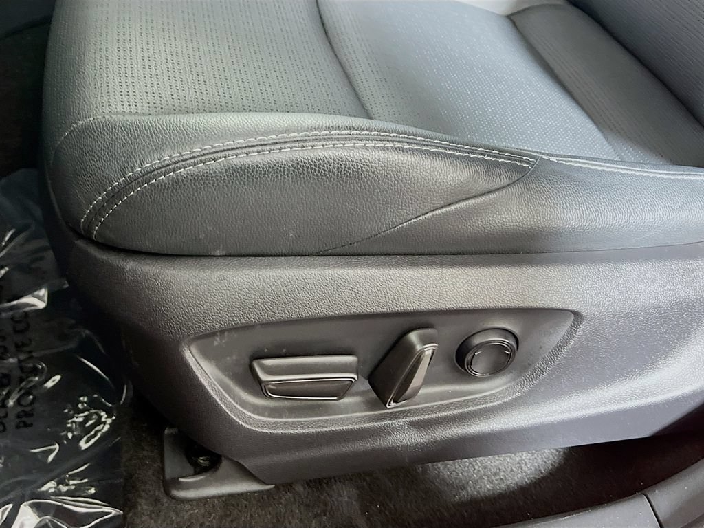 Used 2023 Subaru Solterra AWD image 18
