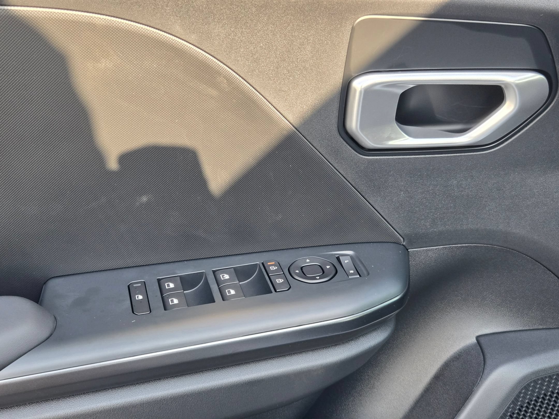 New 2026 Kia K4 FWD image 16