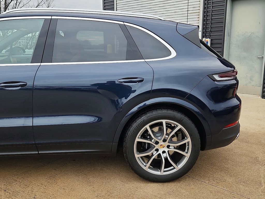Certified 2024 Porsche Cayenne S image 7