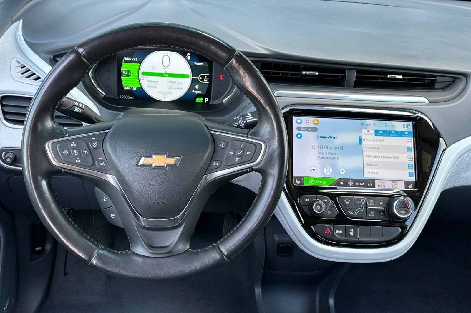 Used 2020 Chevrolet Bolt Premier w/ Infotainment Package FWD image 18