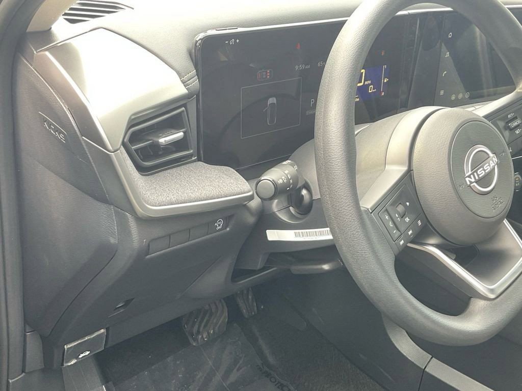 New 2026 Nissan Kicks SV image 14