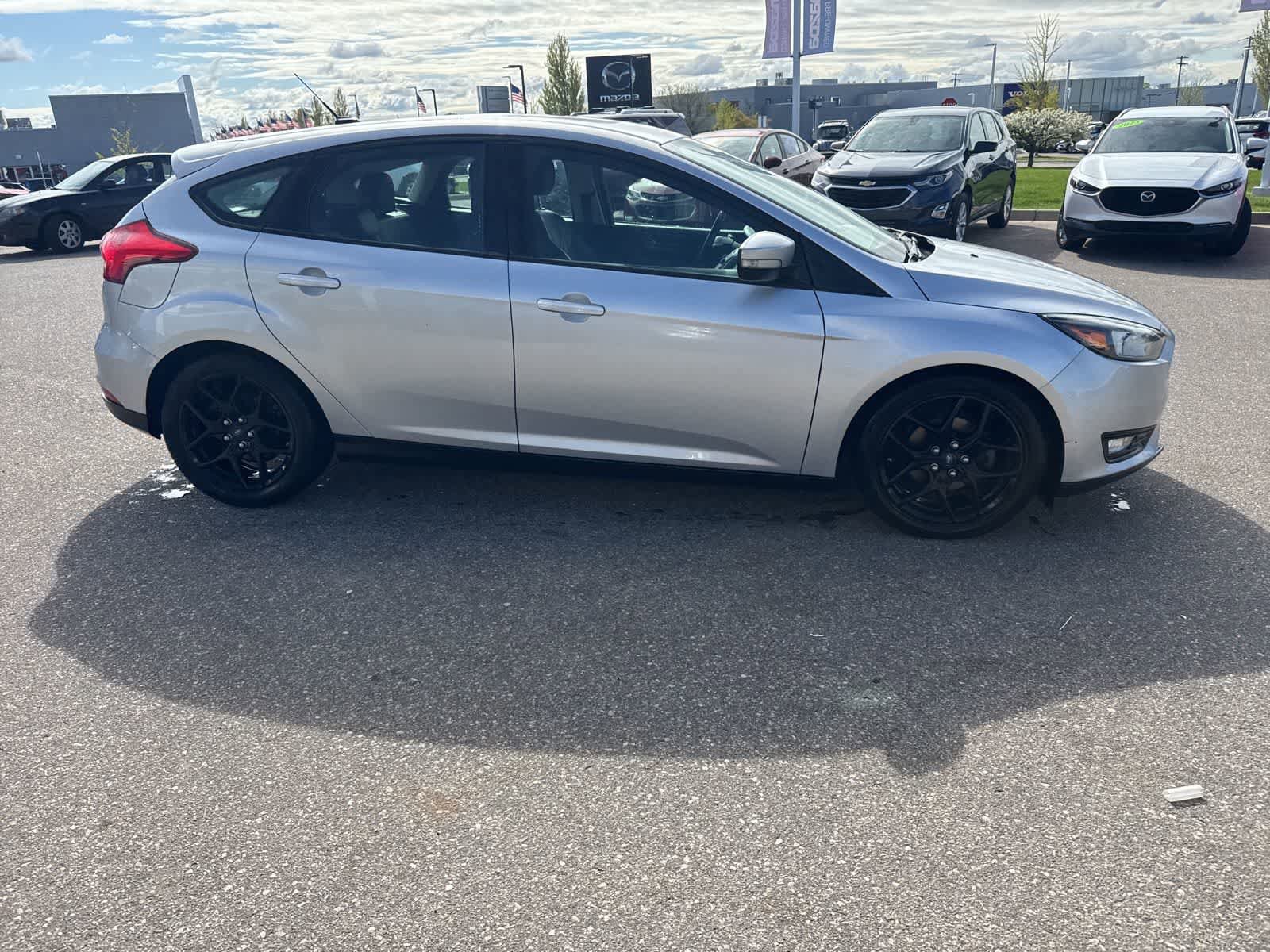 Used 2016 Ford Focus SE w/ Equipment Group 201A FWD image 4