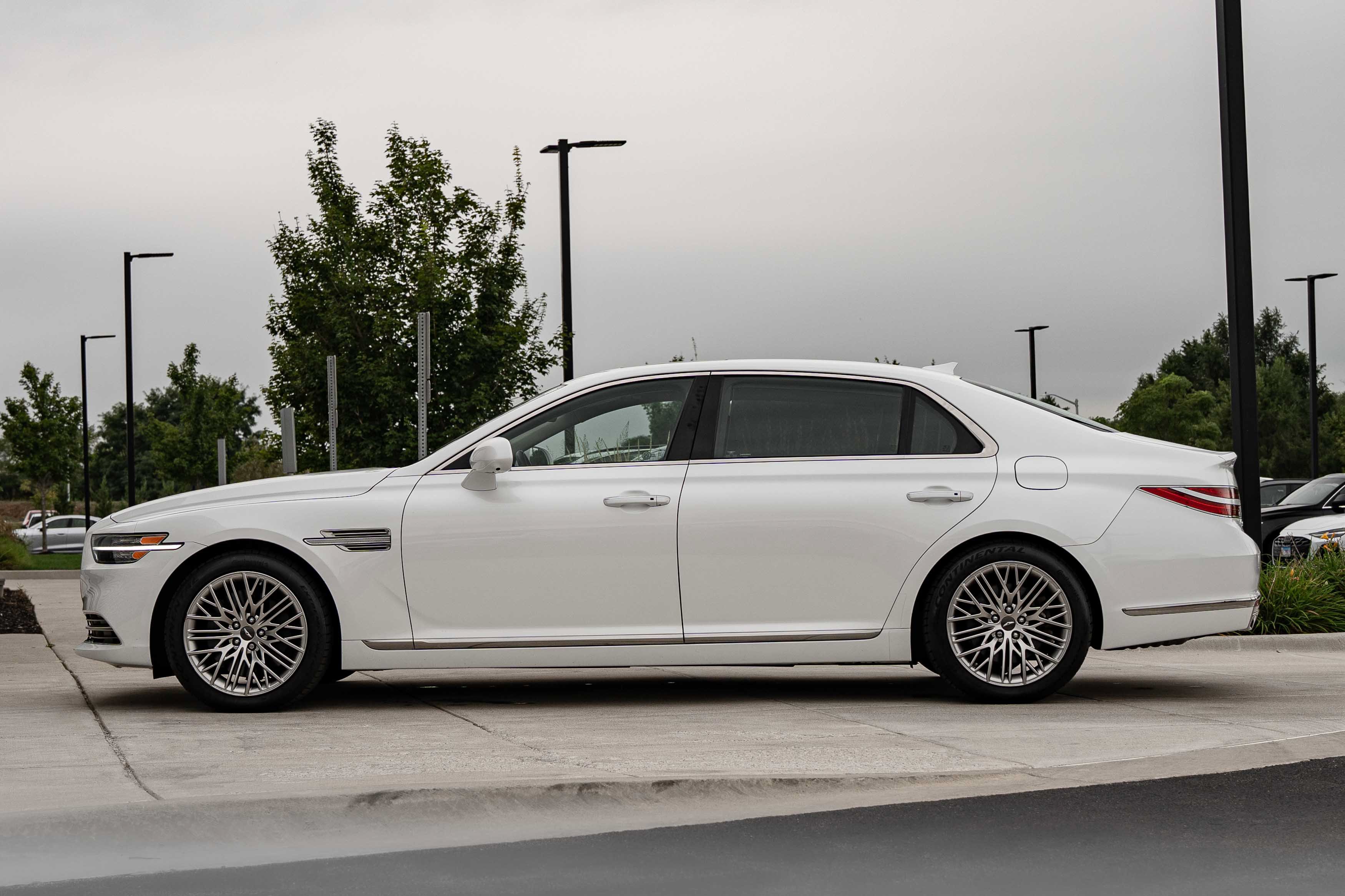 Used 2021 Genesis G90 3.3T Premium AWD/4WD image 6