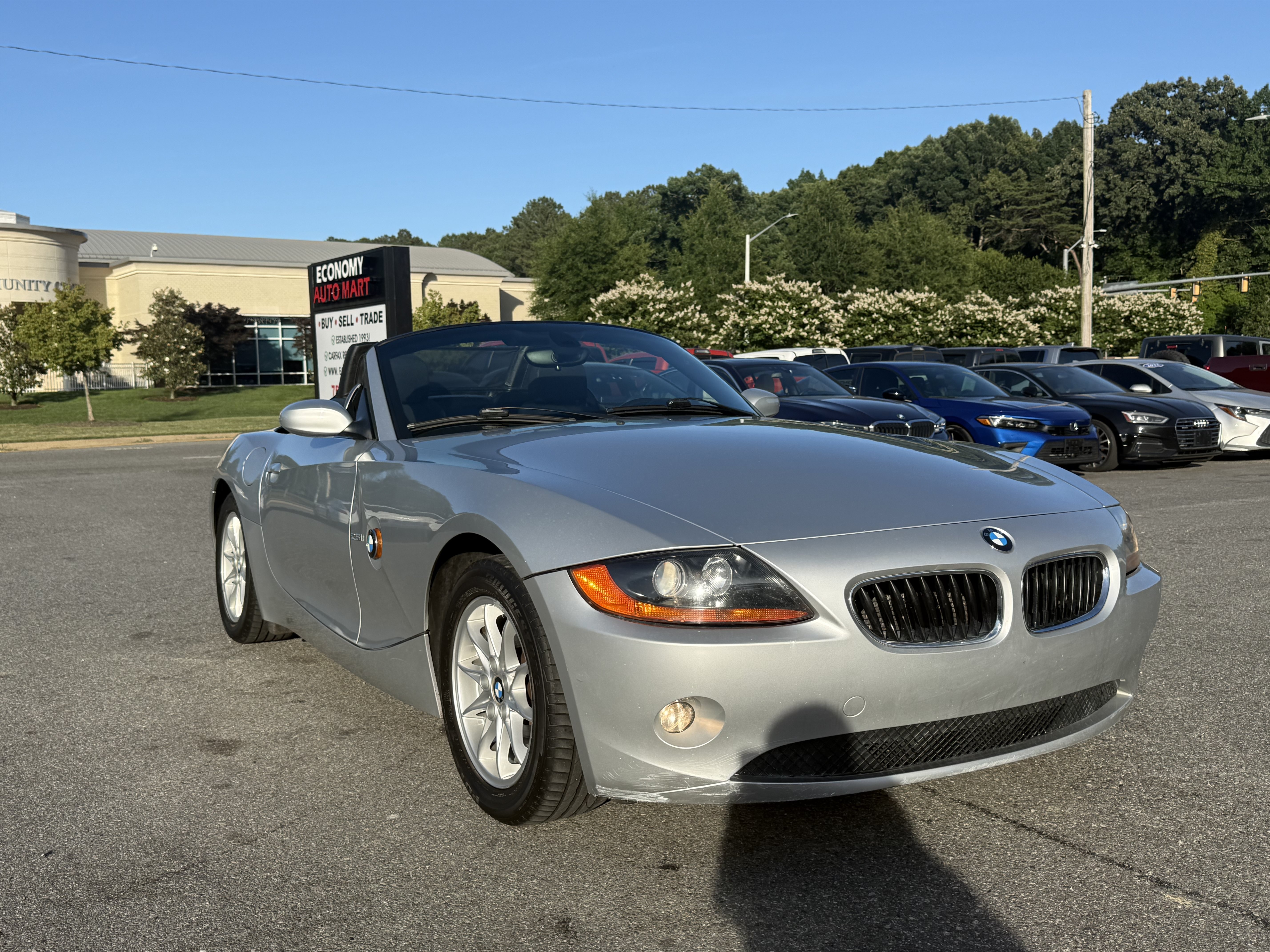 Used 2004 BMW Z4 2.5i RWD image 4