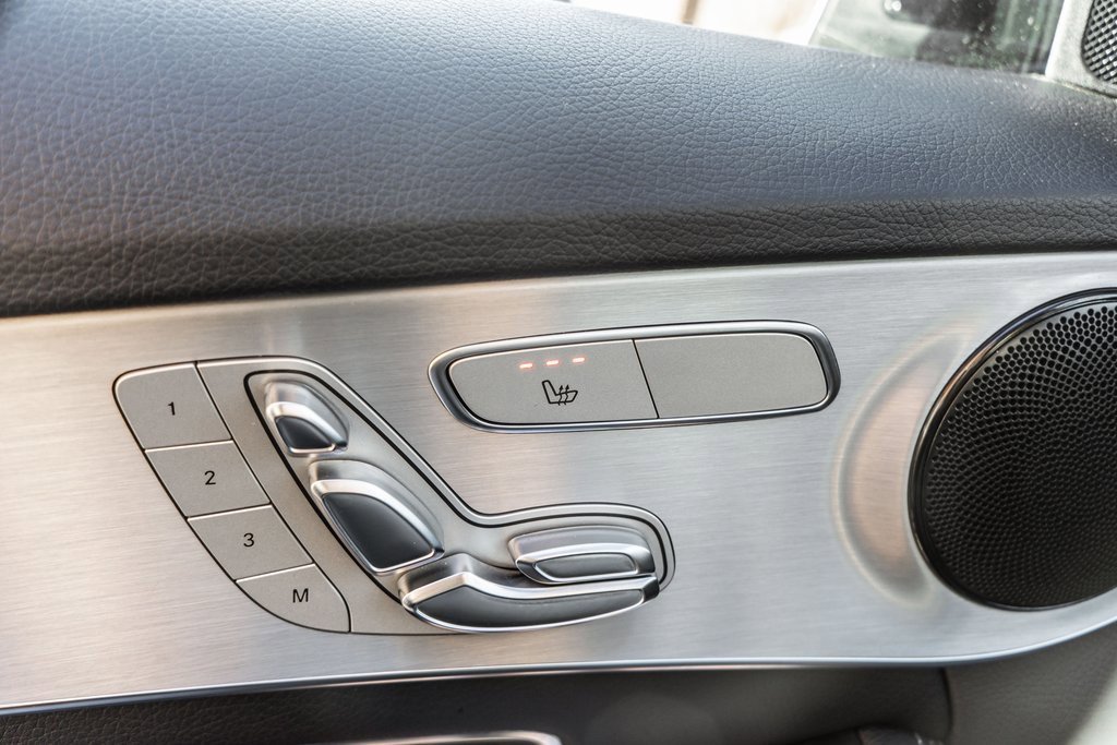 Used 2018 Mercedes-Benz C 300 4MATIC Sedan image 19