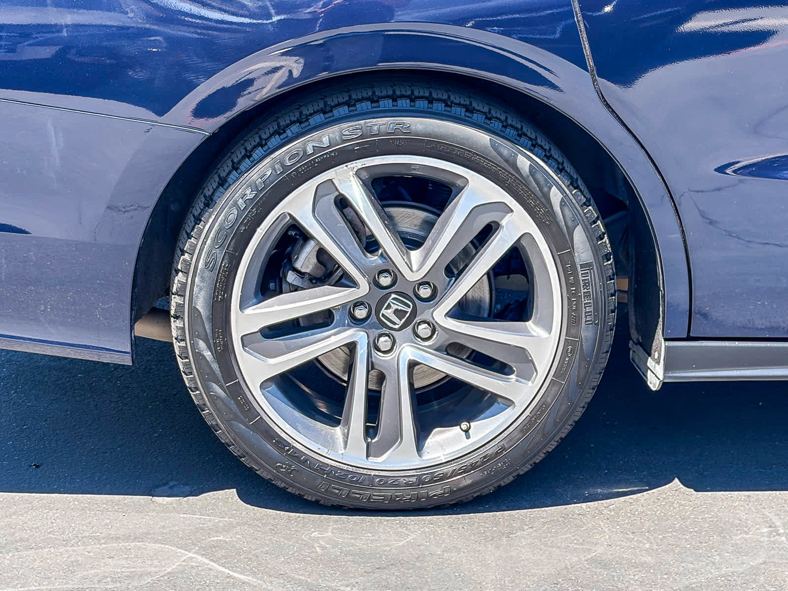 Used 2018 Honda Odyssey EX image 10
