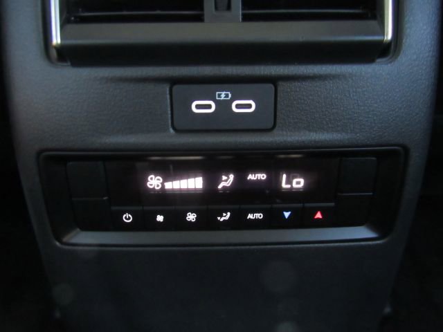 Used 2025 MAZDA CX-90 3.3 Turbo w/ Preferred Package image 31