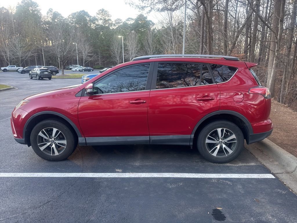 Used 2017 Toyota RAV4 XLE image 14