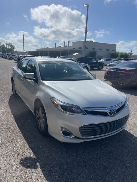 Used 2014 Toyota Avalon XLE image 5