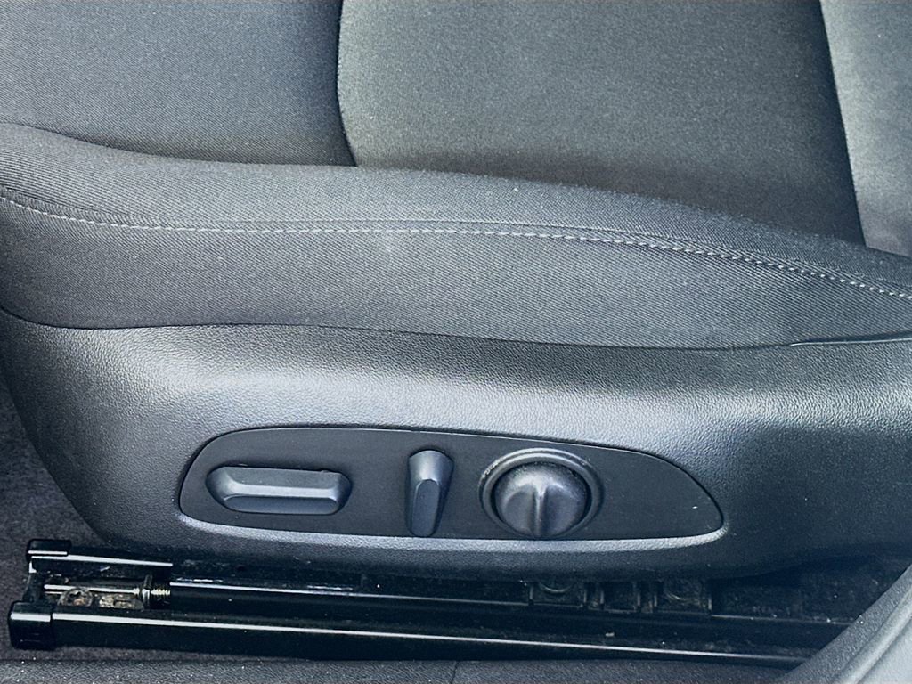 Used 2025 Chevrolet Malibu LT image 22