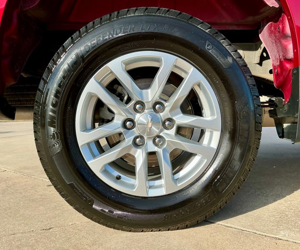 Used 2019 Chevrolet Silverado 1500 LT w/ Texas Edition image 22