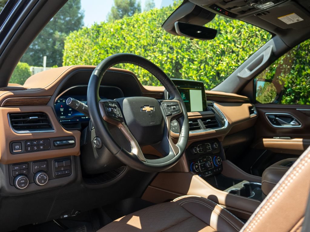 Used 2023 Chevrolet Tahoe High Country AWD/4WD image 17