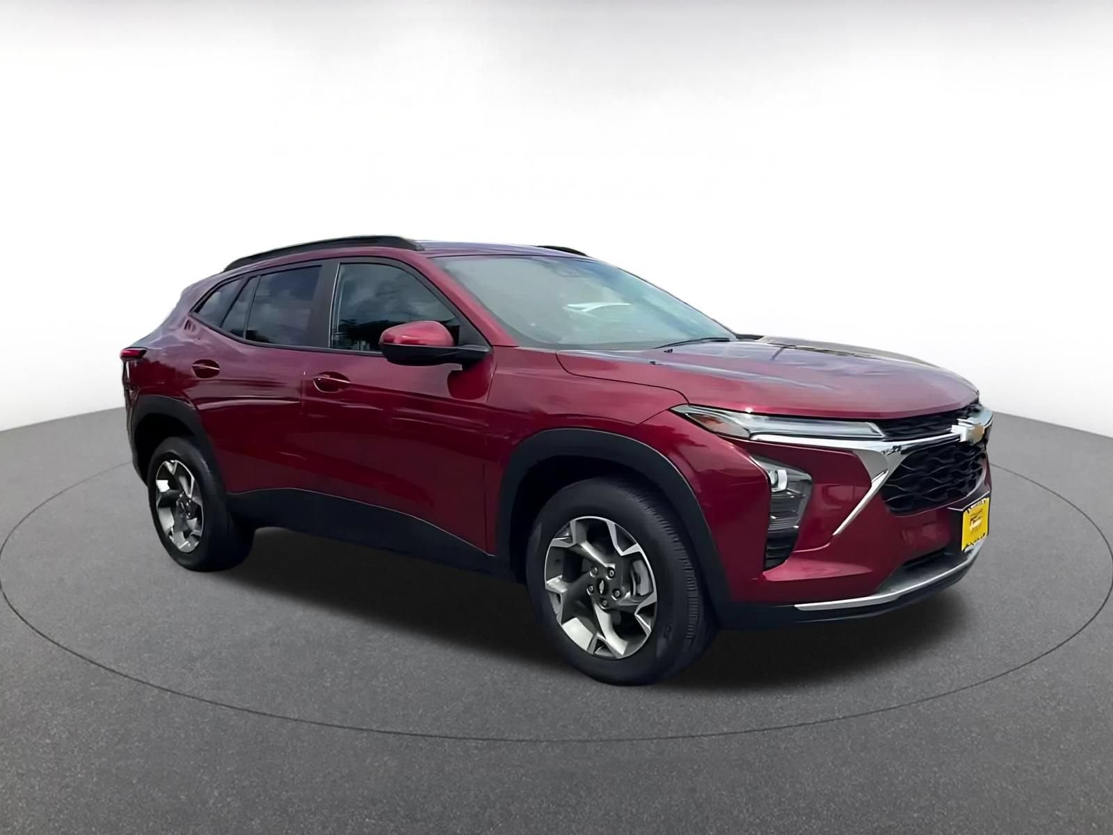 Used 2025 Chevrolet Trax LT w/ LT Convenience Package FWD image 2