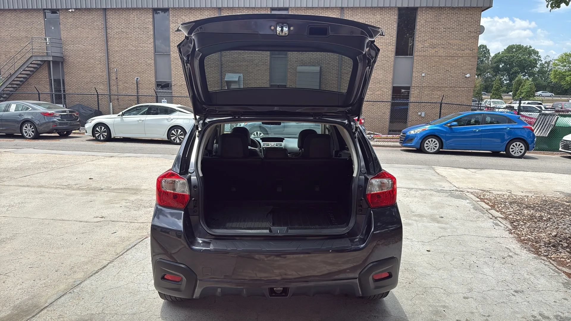 Used 2015 Subaru Crosstrek 2.0i Limited AWD/4WD image 11