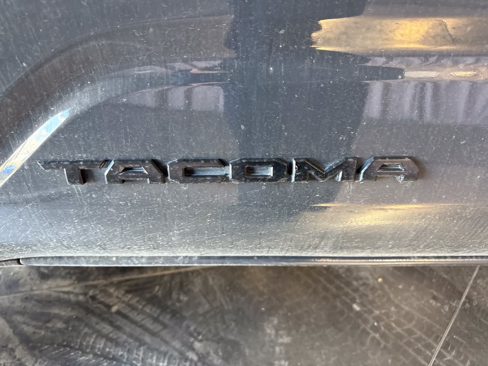 Used 2024 Toyota Tacoma TRD Off-Road AWD/4WD image 9