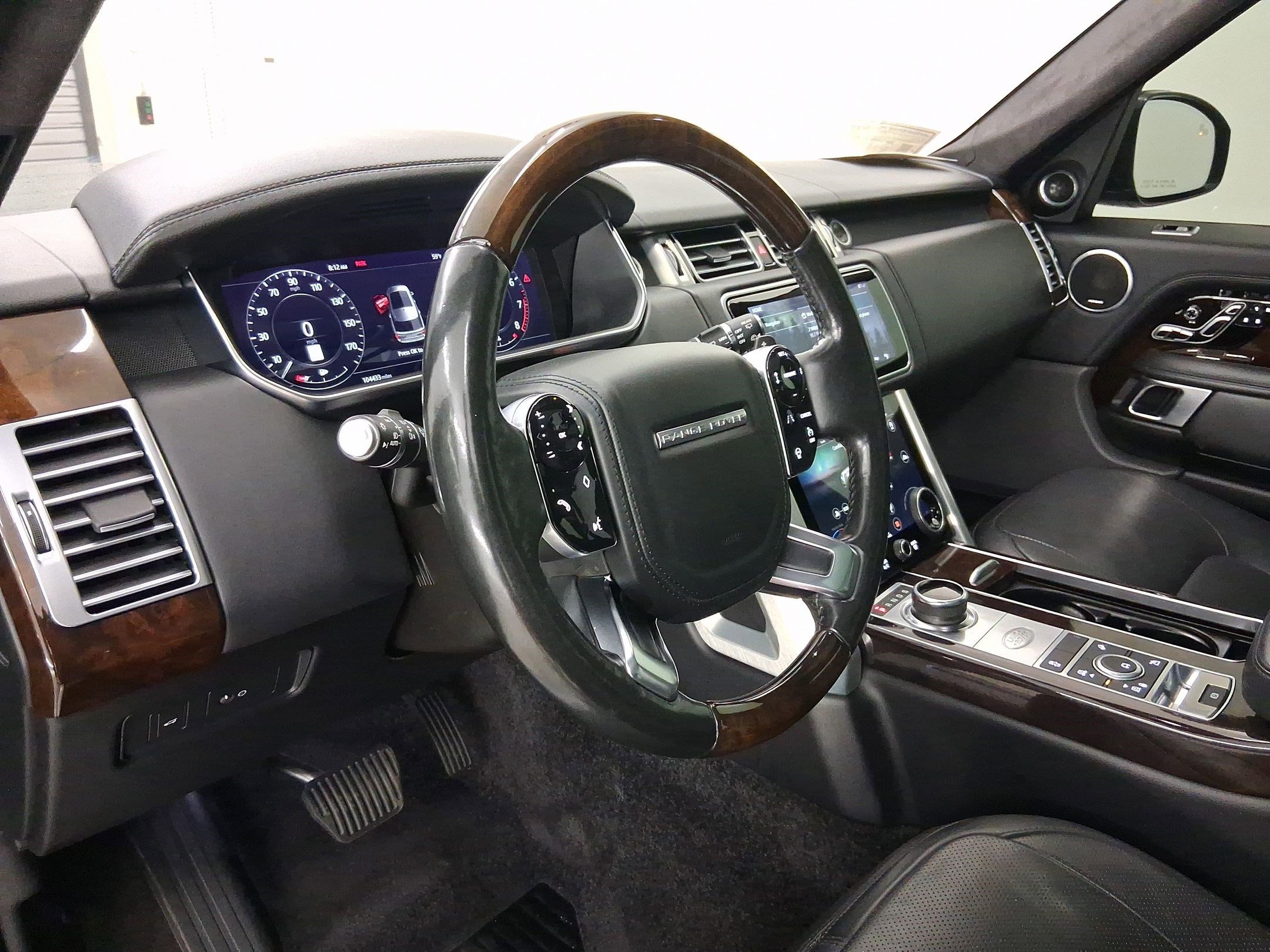 Used 2020 Land Rover Range Rover Long Wheelbase HSE image 4