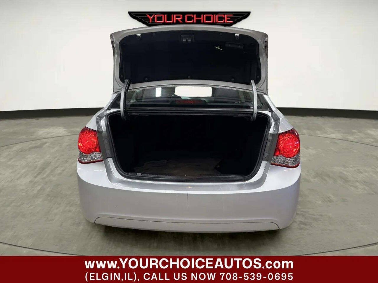 Used 2014 Chevrolet Cruze LS FWD image 5