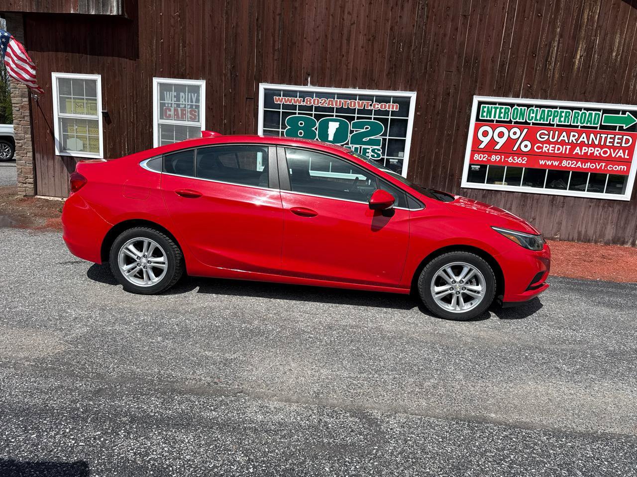 Used 2017 Chevrolet Cruze LT w/ Convenience Package FWD image 8