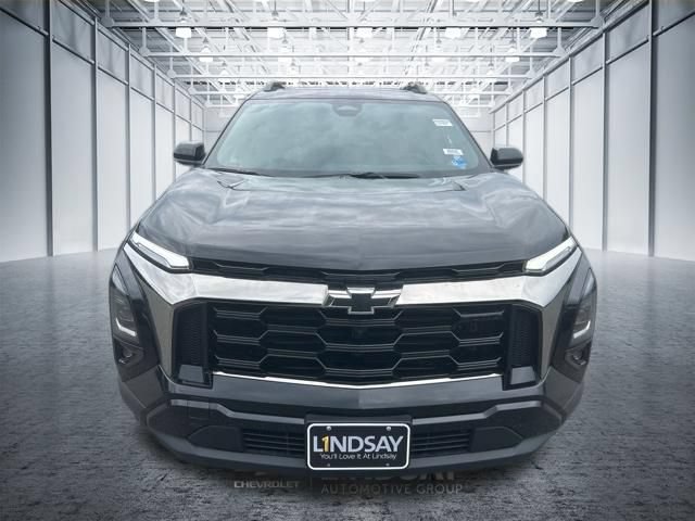 New 2026 Chevrolet Equinox ACTIV w/ Convenience Package III FWD image 2
