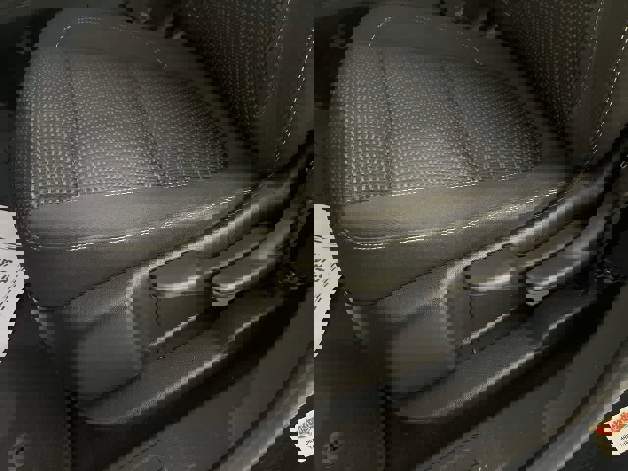 Used 2021 GMC Acadia SLE image 14