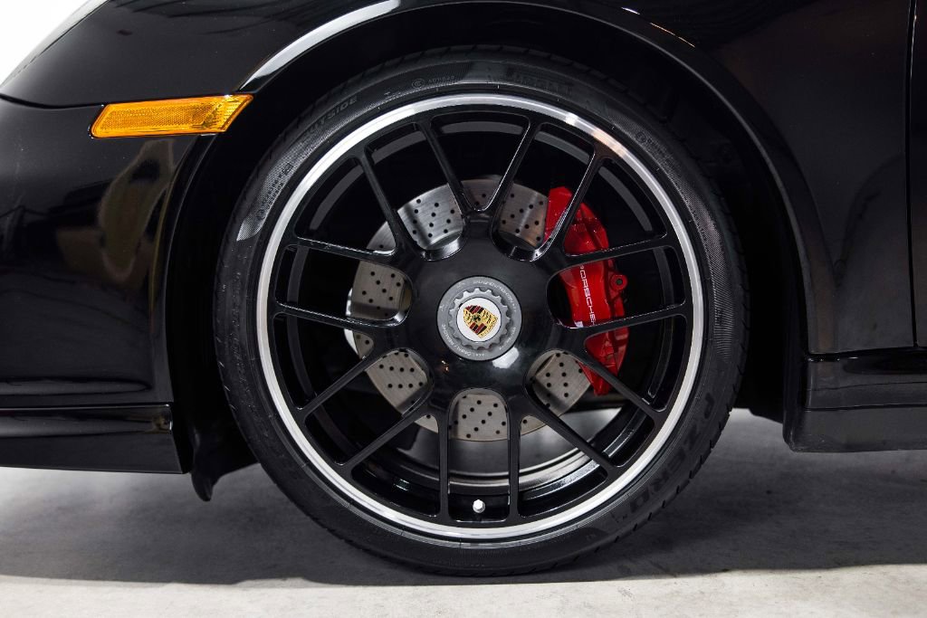 Used 2011 Porsche 911 Carrera GTS RWD image 31