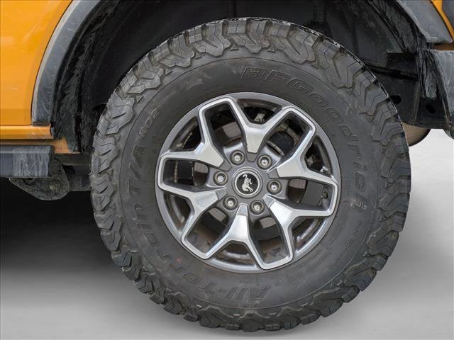 Used 2021 Ford Bronco Badlands image 9